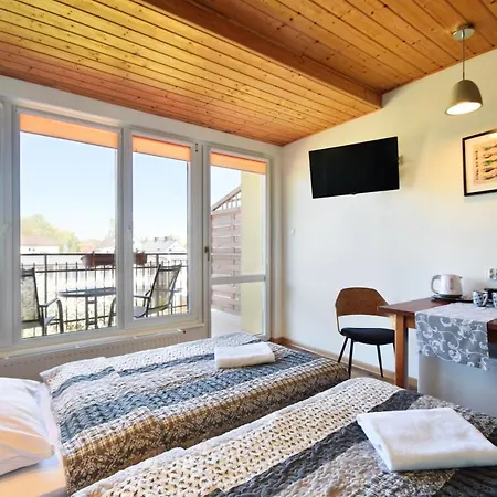 Radosc ゲストハウス 3*